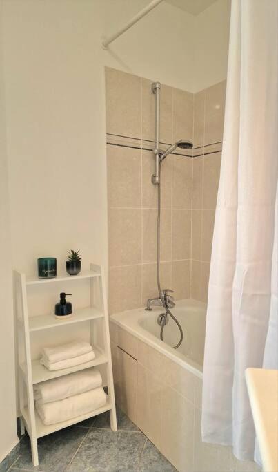 Beautiful T3, 10 Min Paris, Free Parking Le Plessis-Robinson